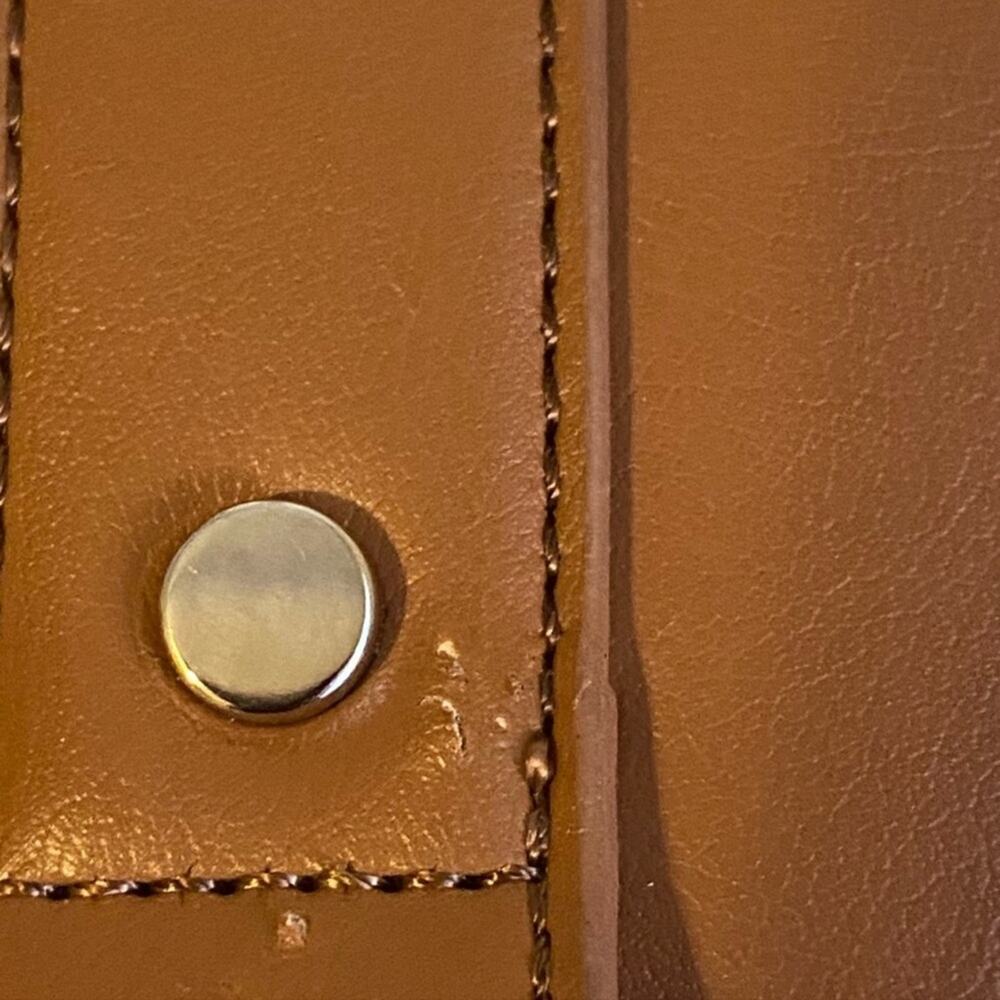 Nine West Crossbody/Shoulder Carmel Bag EUC - Picture 2 of 3